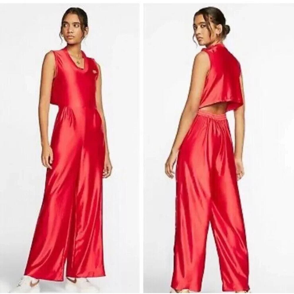 Nike Sportswear Icon Clash Red Retro Jumpsuit X-Small EUC Snaps Benefits Charity